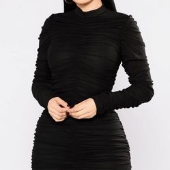  Paparazzi Ruched Dress - Black Size: S