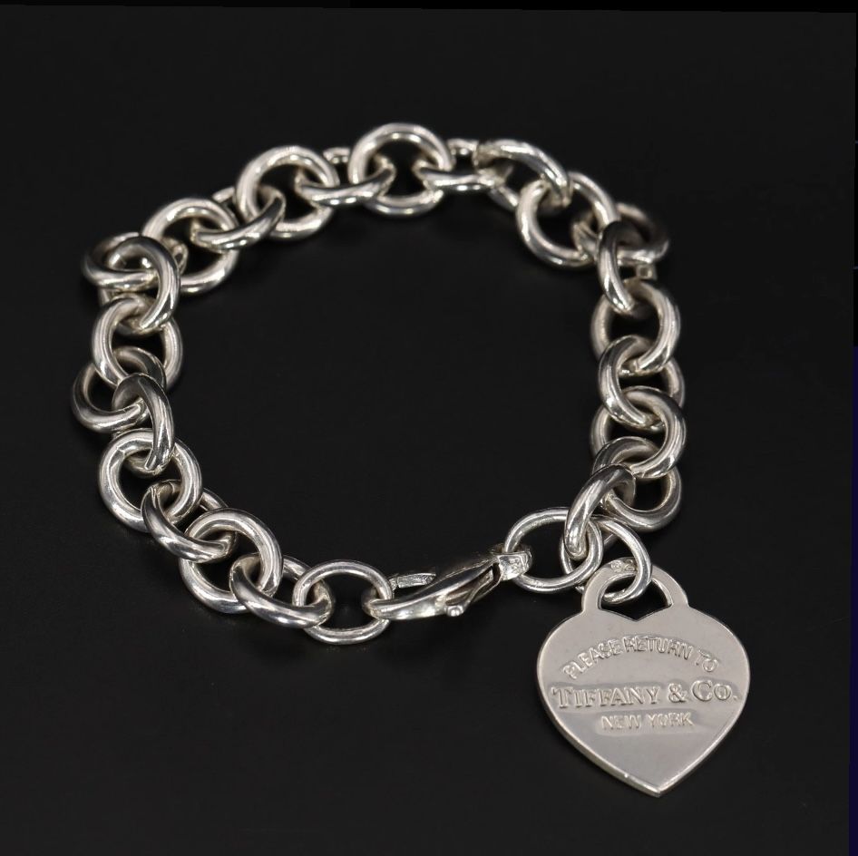 Tiffany & CO heart bracelet
