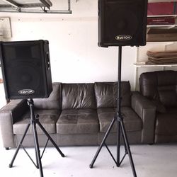 Complete Kustom PA Speaker System w/ Mixer, Stands, and Cables – $325 (OBO)