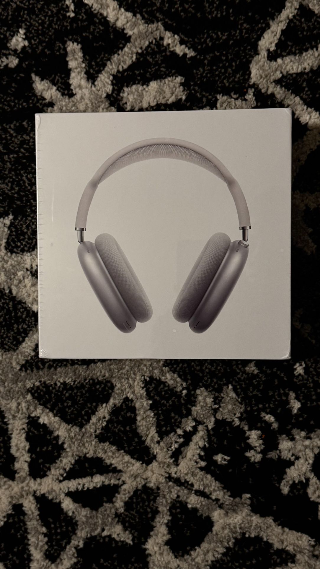 NEW AIRPODS PRO MAX (SEALED)