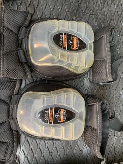 Knee pads