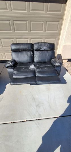 Free couches $20 for you to take them