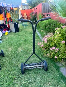 Push lawnmower stay in shape do the old-fashioned way