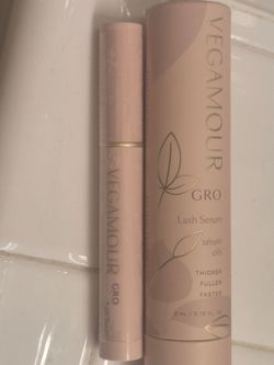 Vegamour lash serum