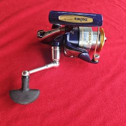 Daiwa regal 2500 xi fishing reel $38. Firm