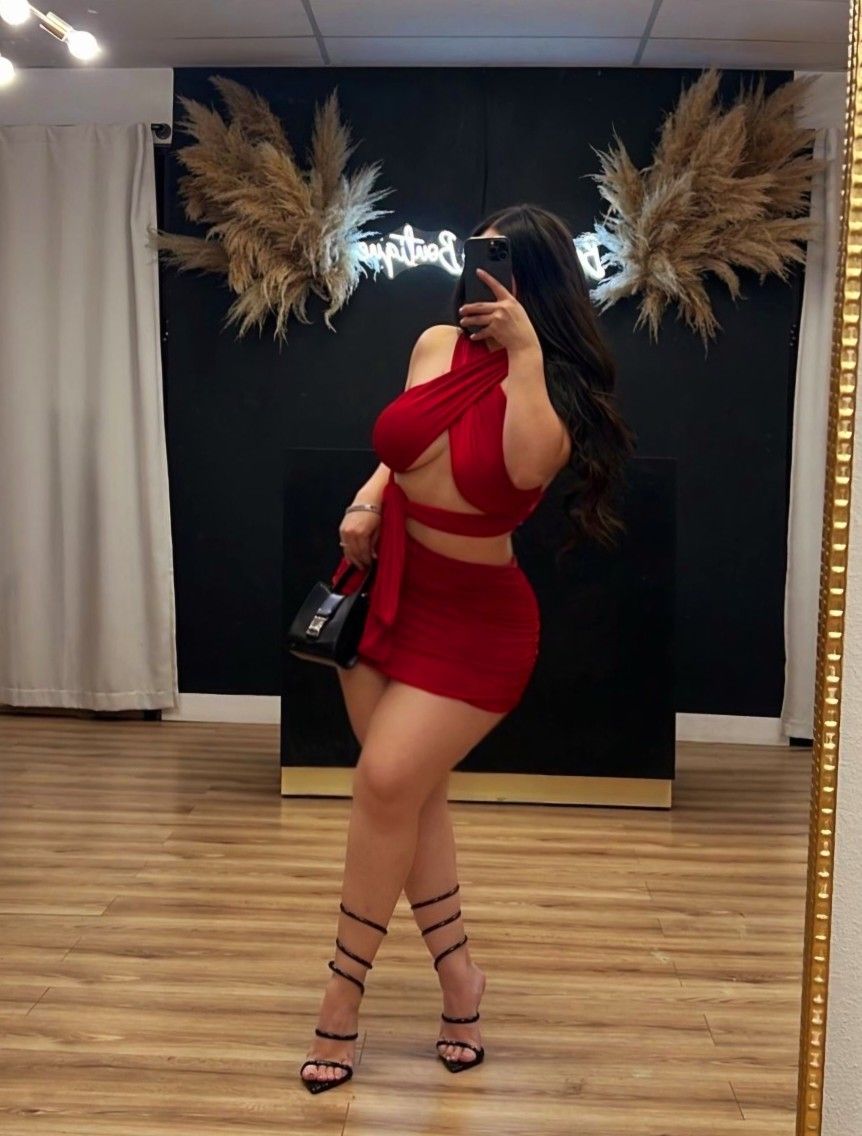 Too Hot Too Handle 2pc Set