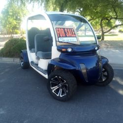 2000 Gem Golf Cart