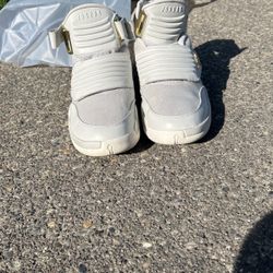 Size 10 1/2 Jordan 23S