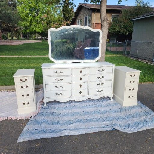 Gorgeous Vintage MCM French Provincial 4 Piece Bedroom Set with Dresser, Mirror, and Nightstand Pair