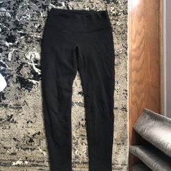 Lululemon black fleece leggings size 6