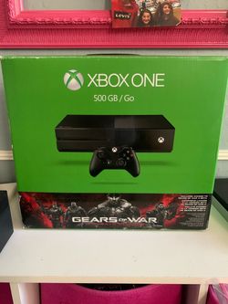 Xbox One with Controller and Kinect