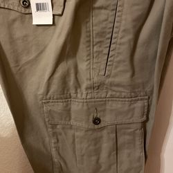 Levis Cargo Short ..