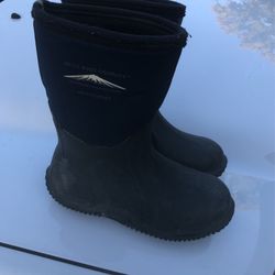 Muck Boot Company Arctic Sport Kids Size 2 Muck Boots Mud And Snow Boots , Easy Slip On