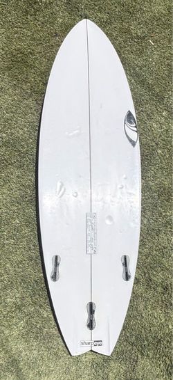 Sharpeye Surfboard 5’10