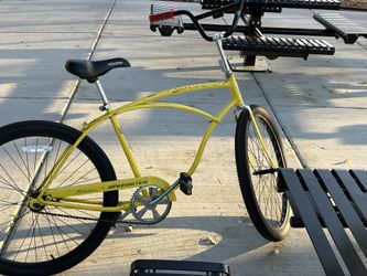 1972 VINTAGE SCHWINN CRUISER,CHICAGO MADE