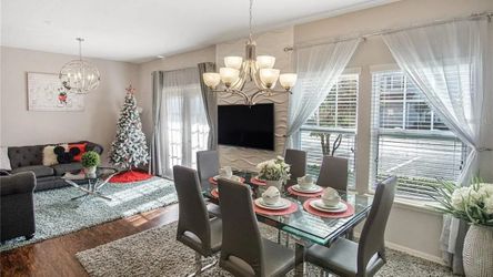 Dining table & 6 chairs set