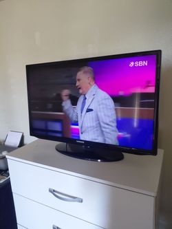 32"  smart Samsung  tv
