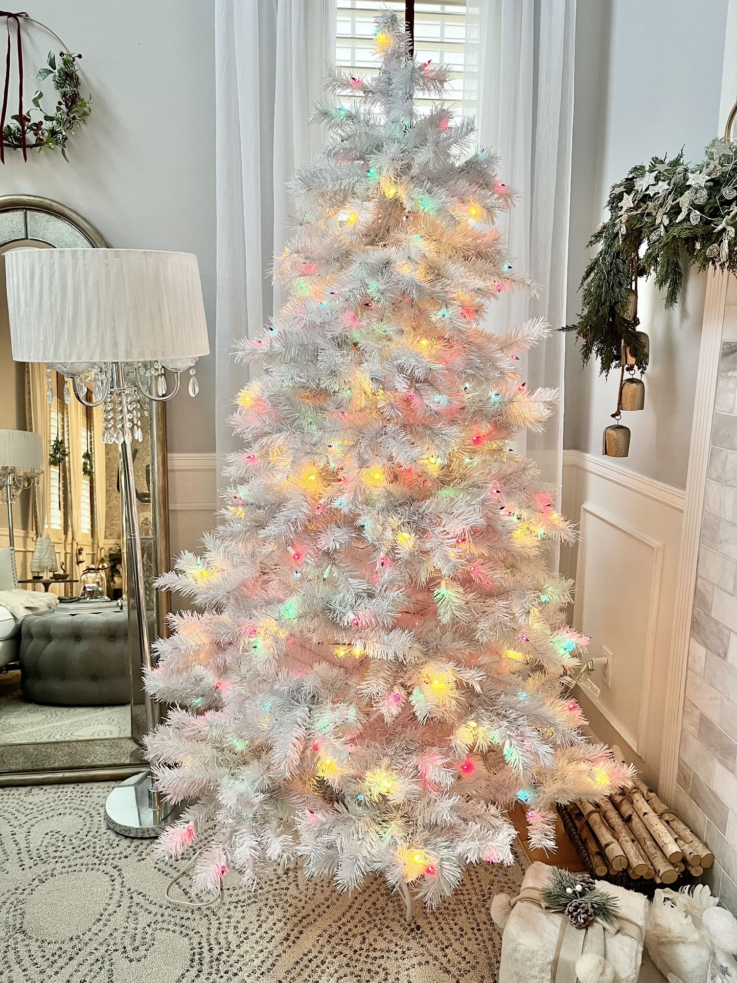 Balsam Hill White 7.5 Ft. Christmas Tree for Sale in Lake Stevens, WA