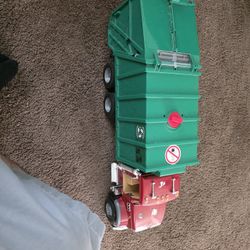 Bruder 02812 Mack Granite Rear Loading Garbage Truck (Ruby Red Green)