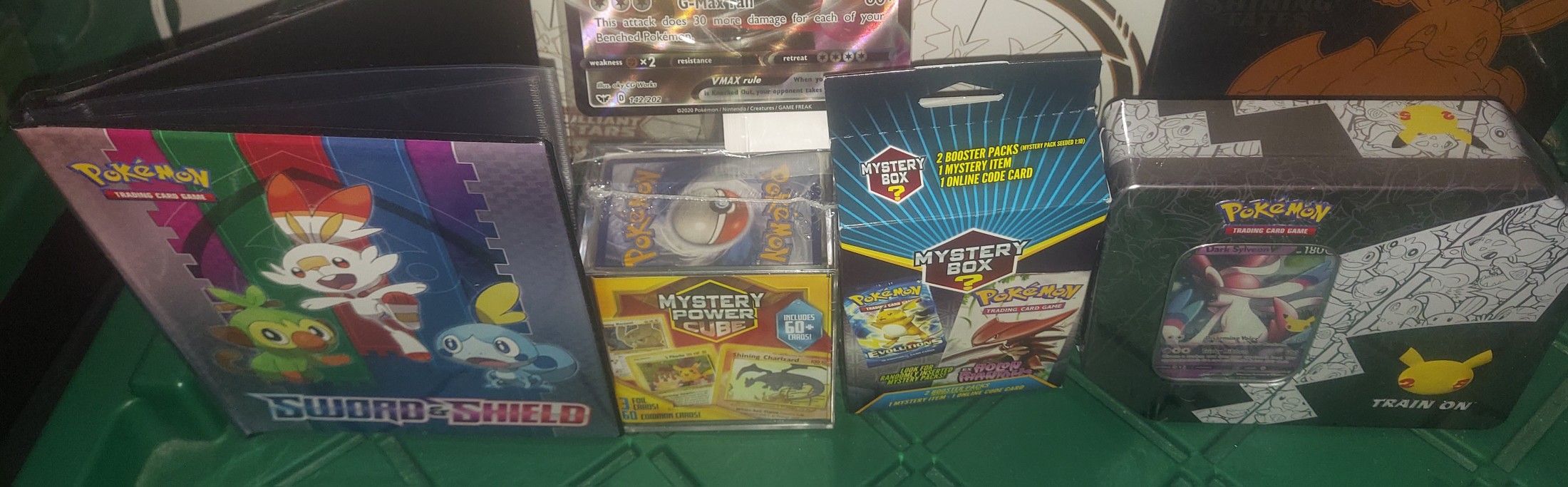 Pokémon 4 Item Package.