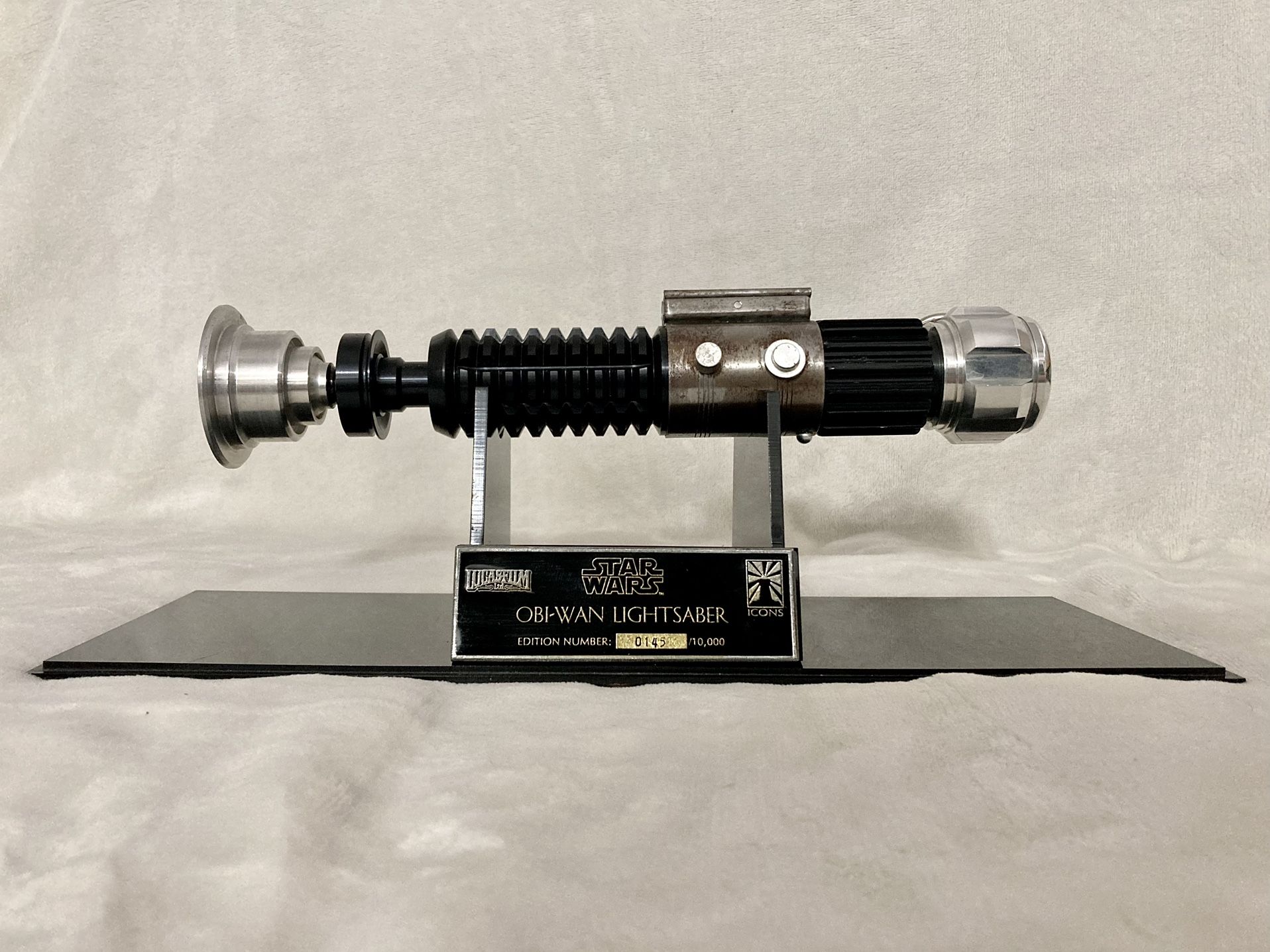 SF・ファンタジー・ホラー ICONS Obi-Wan Lightsaber 759/10,000 SF・ファンタジー・ホラー ICONS Obi-Wan Lightsaber 759/10,000 SF