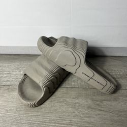 Adidas Slides Size 9 Men Brand New 
