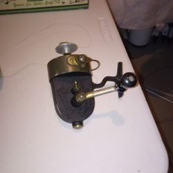 Stationary Drum Bait Casting Reel