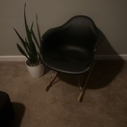 Black Rocking Chair 
