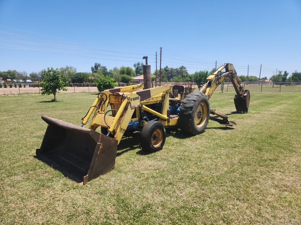 1970 Ford 4500 TLB Diesel Backhoe