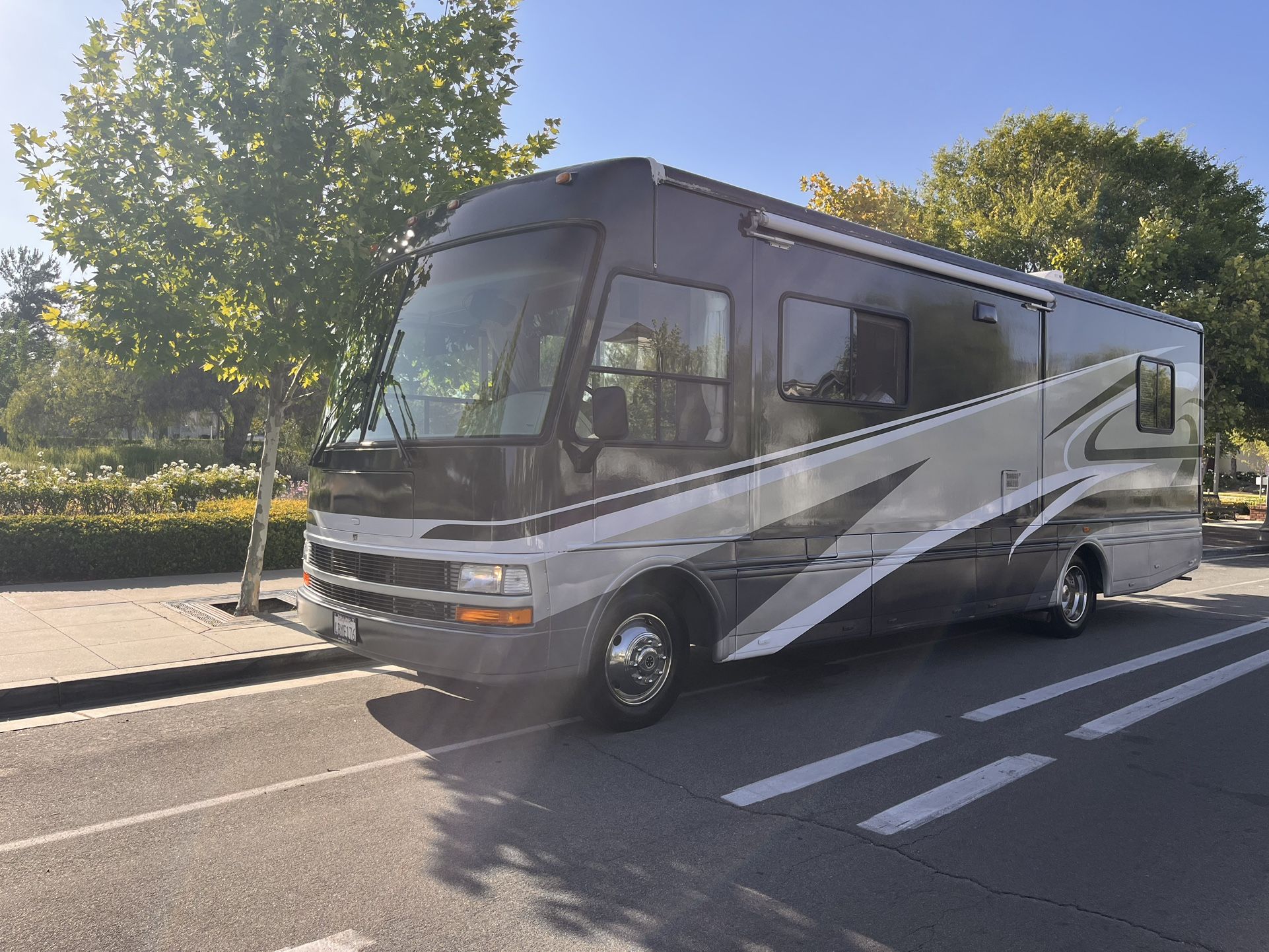 2000 National Sea View