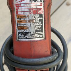 Milwaukee  Milwaukee 6.8 amps 120 V 18 Ga. Corded Shear Tool Only