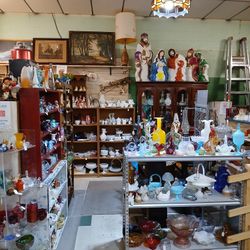 Christmas, Vintage, Antiques, Furniture, Toys, Glassware 