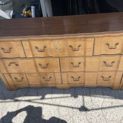 BEAUTIFUL VINTAGE DRESSER BARKER BROS FURNITURE OAK WOOD 