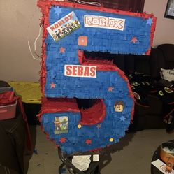 Se Asen Y Venden Piñatas 