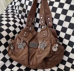 Stylish and elegant genuine leather handbag