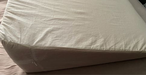 Sleeping Wedge
