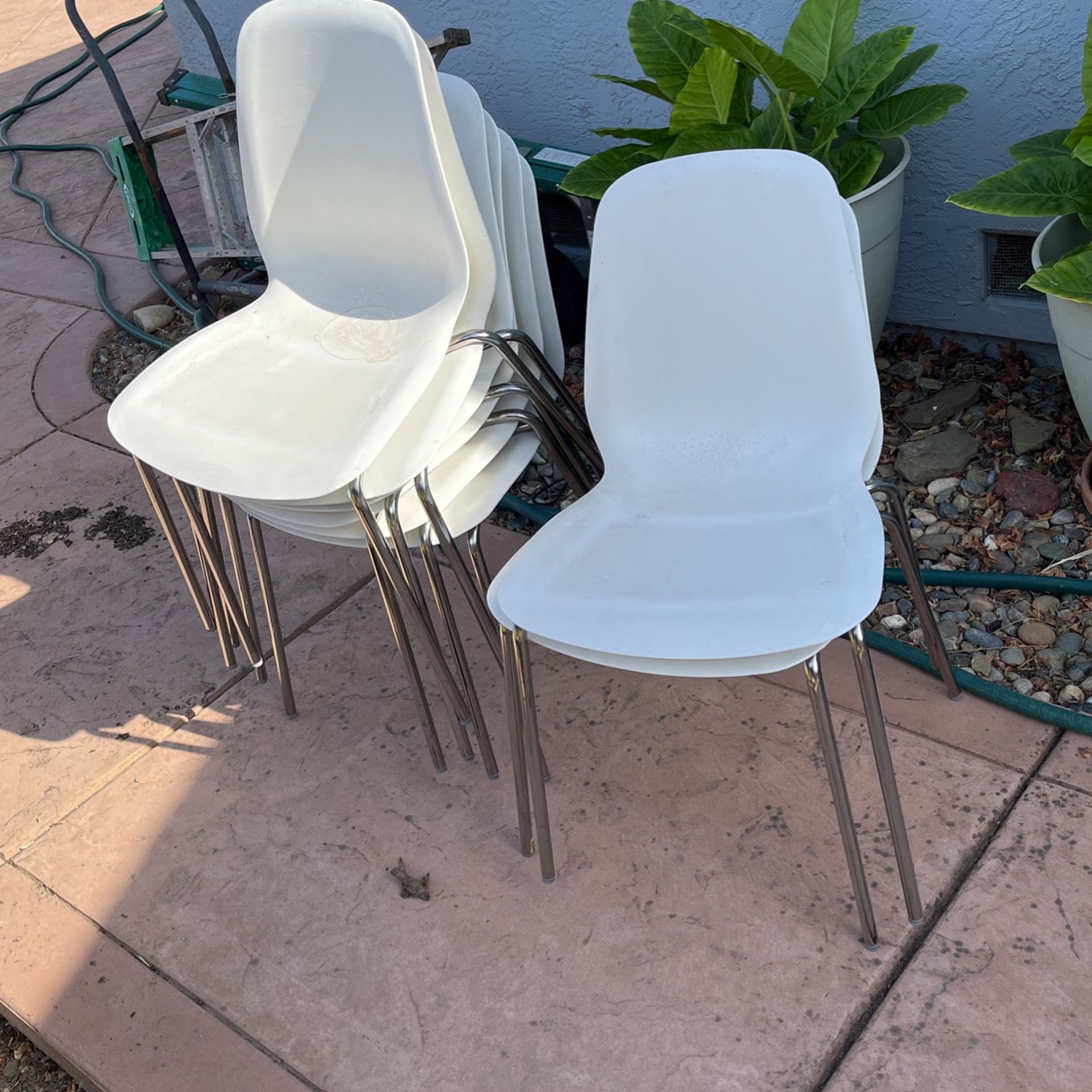 8 IKEA Broringe White Chairs Chair Set
