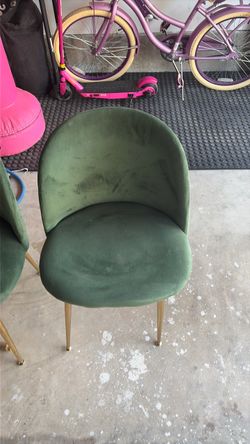 Mid-Century Green Velvet Chairs – Set of 2