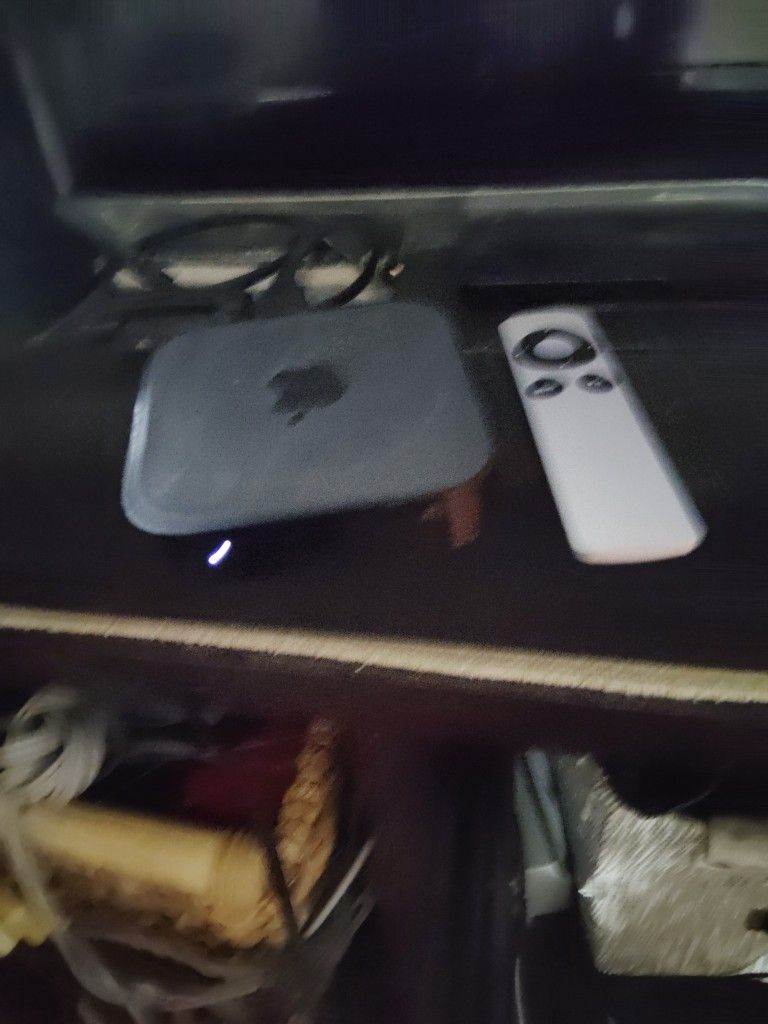 Apple TV Box With Control $45 Cash