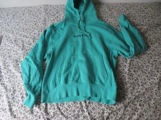 Young & Free Hoodie Men's Small Hillsong Pullover Sweatshirt Turquoise
