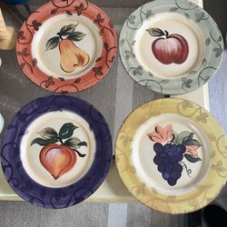 Set of 4 Ceramic Fruit Plates - Beautiful Decor