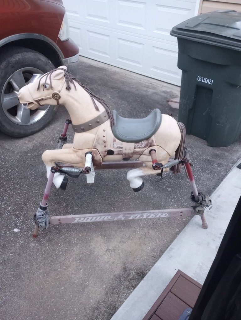 Radio Flyer Horse