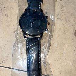 Black & Gold Wristwatch