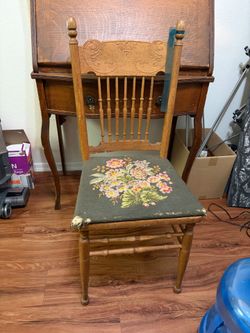 Antique welsh desk from the 1800s