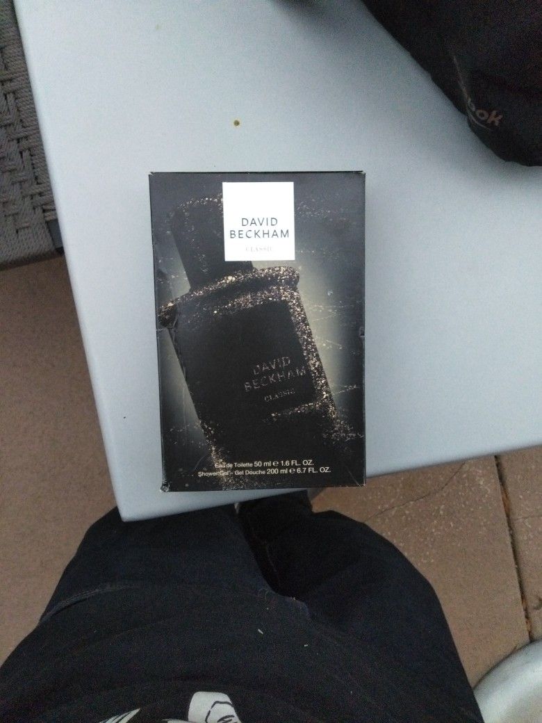 David Beckham Classic Cologne & Shower Gel Gift Set