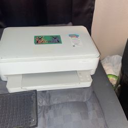 Hp Envy  6052 All Items In Great Condition Some Like New