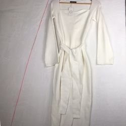 Nwt Womens dress long sleeved ribbed design white with  slit. size M 8-10.