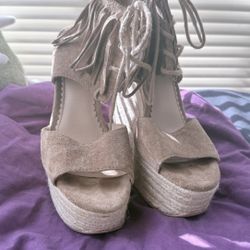 Cute Heels Size 7