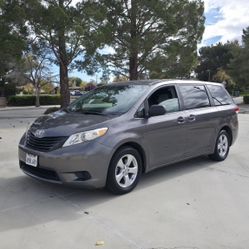 2011 Toyota Sienna