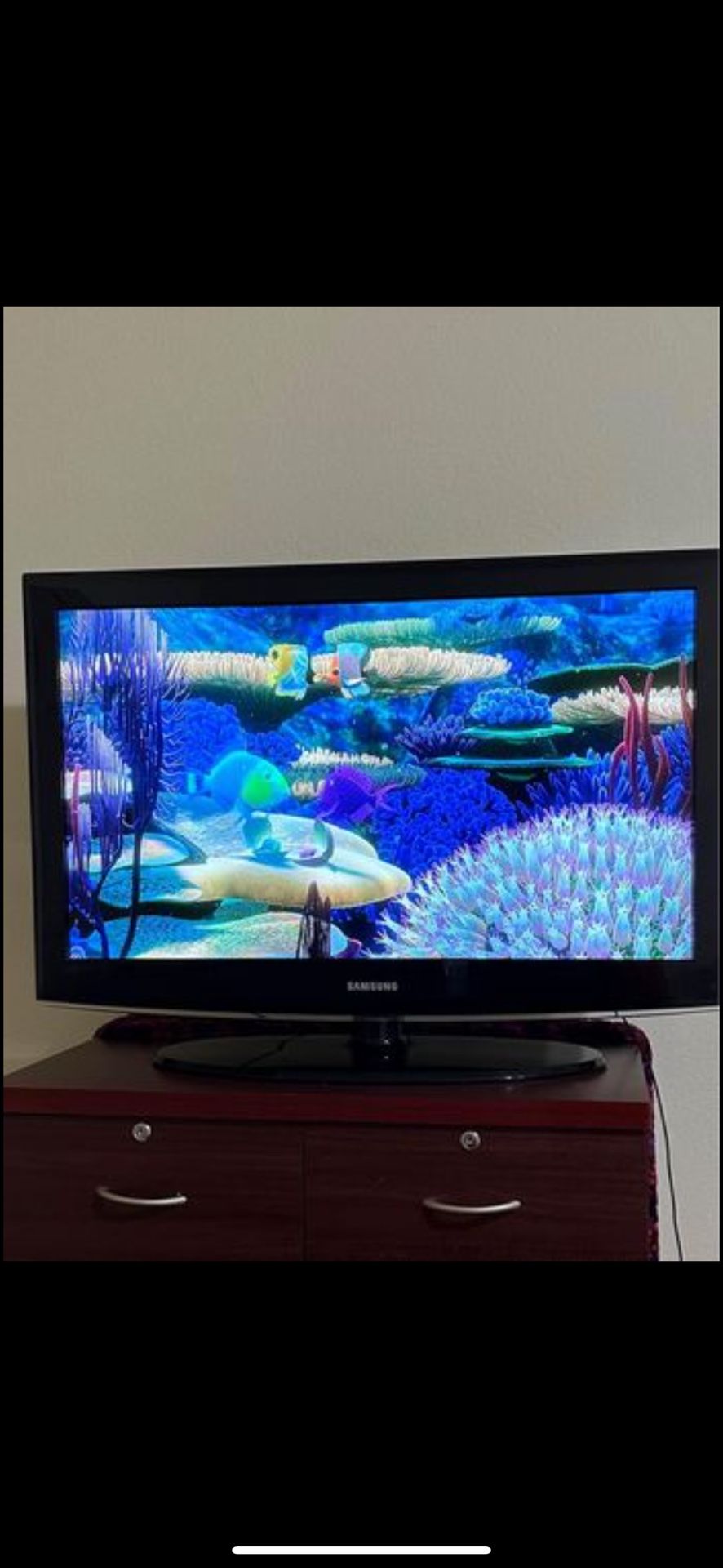 37” Samsung TV